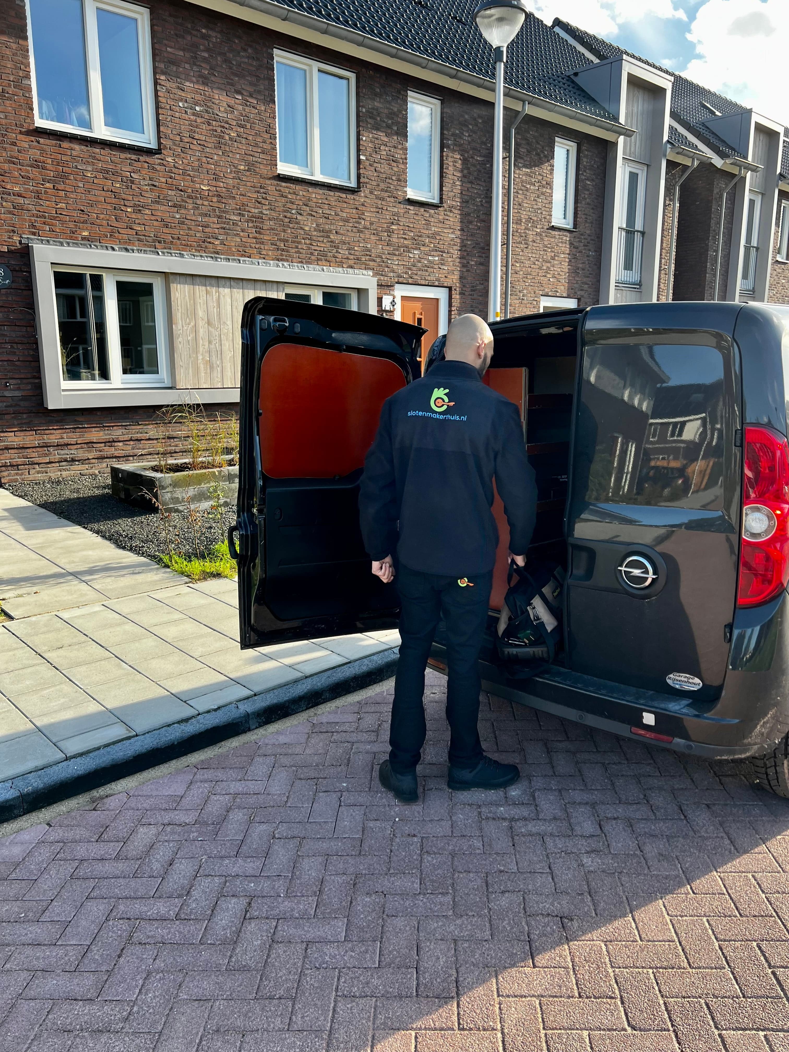 Deur dichtgewaaid in Zwolle - 24/7 slotenmaker service